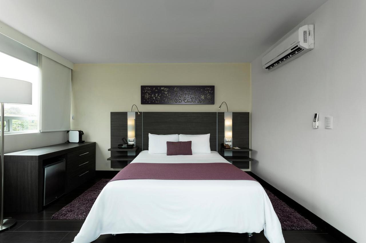Hotel Bh El Poblado Medellín Eksteriør bilde